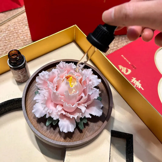 “Handmade Jingdezhen Hand-Pinched Ceramic Flower Essential Oil Diffuser”. Jc